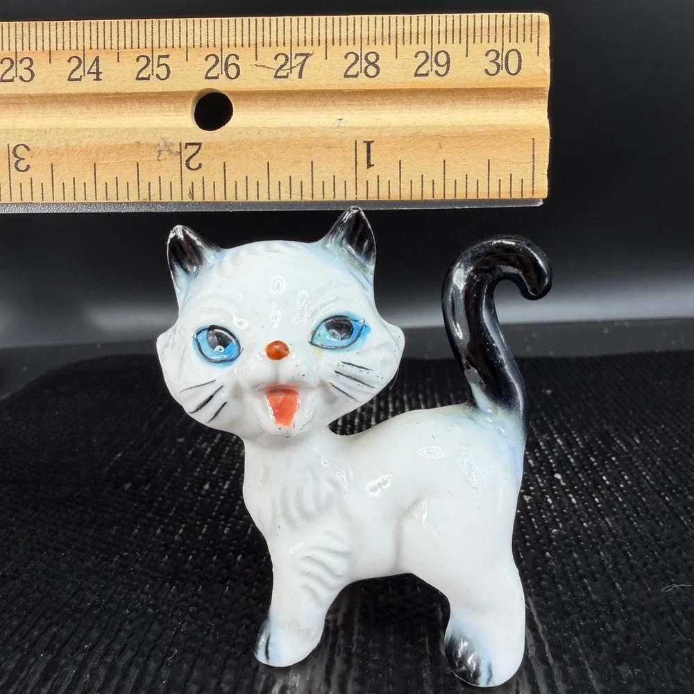 Vintage Ceramic Kitten Figurine Blue Eyes‎ Black Tail White Cat Miniature 2 inch